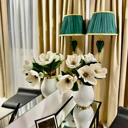 Leo's Garden View Agim Kadrimi Διαμέρισμα Τίρανα